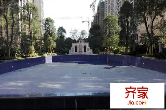 招商?依云華府園林實景2015-12-17