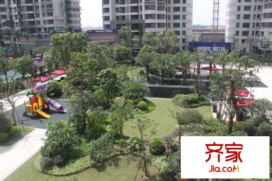 雅居樂新城灣畔俯瞰圍合式園林景觀