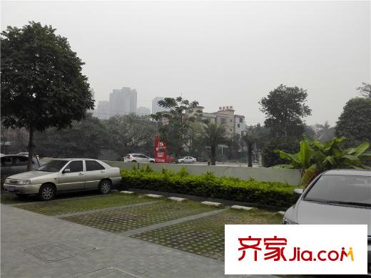 萬科水晶城停車場