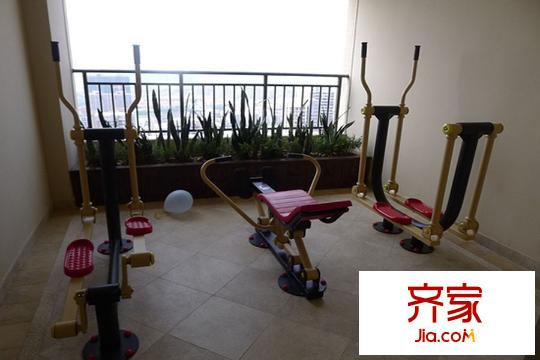 龍光天湖華府32層空中花園健身區(qū)2015-08-03