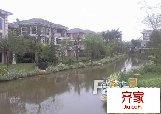 深業(yè)云東海別墅外景圖
