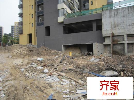 萬科金色溪谷花園工程進度2013-4-7