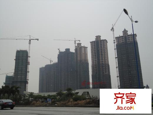 順德綠地中心建筑外立面2014-12-25