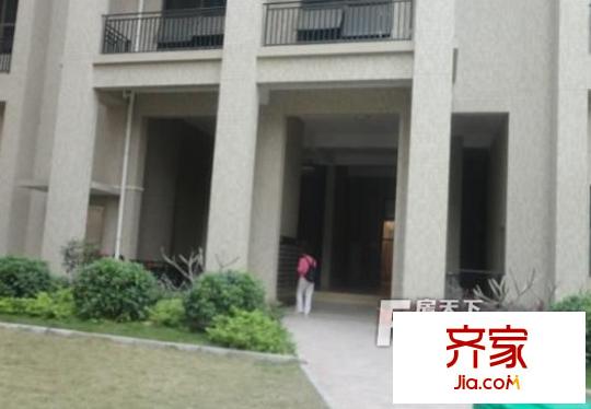天御尚城外景圖