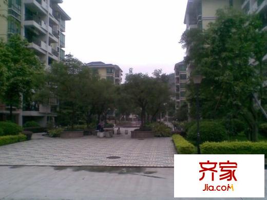 星照人家花園外景圖 