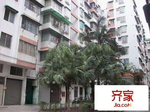 龍城小區(qū)外景圖 