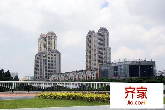 金地天璽外立面2014-8-27