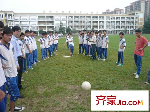 天晟海琴灣周邊配套金沙中學(xué)