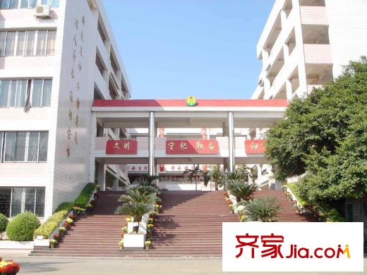 山水莊園周邊健力寶中學