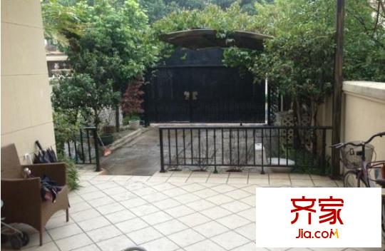 雍景豪園御景臺(tái)別墅外景圖