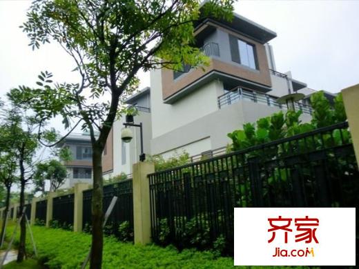 依云水岸別墅外景圖 