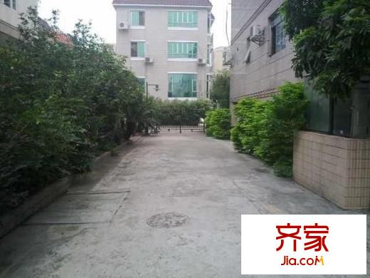 東駿花園外景圖 