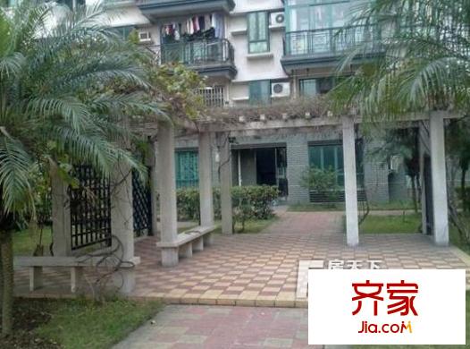 環(huán)湖花園別墅外景圖
