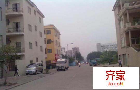 同暉路