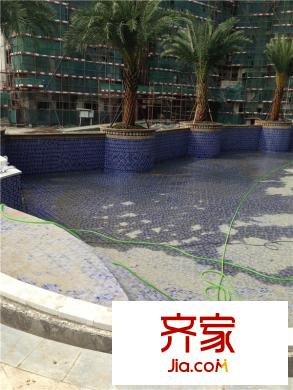 凰樵假日在建皇家假日泳池