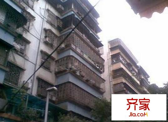 體育路