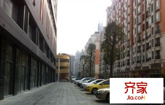 萬邦商業(yè)廣場(chǎng)