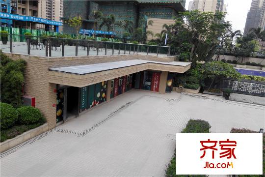 保利西雅圖小區(qū)園林實(shí)景（2015-10-30）