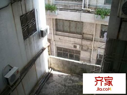 德富樓外景圖 