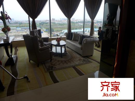 地鐵金融城實(shí)景圖銷售中心