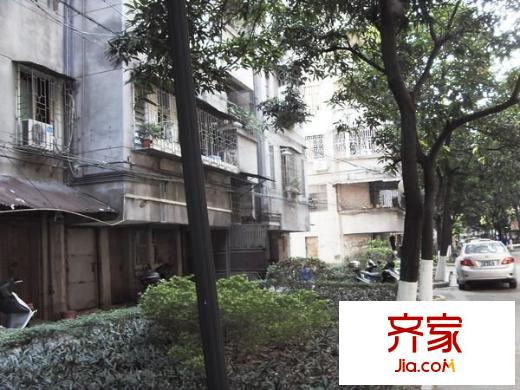 南新二路小區(qū)外景圖 