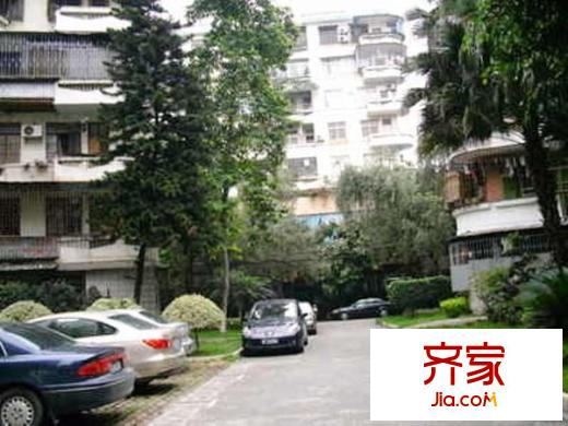 南新二路小區(qū)外景圖 