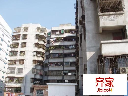 民富路小區(qū)外景圖 