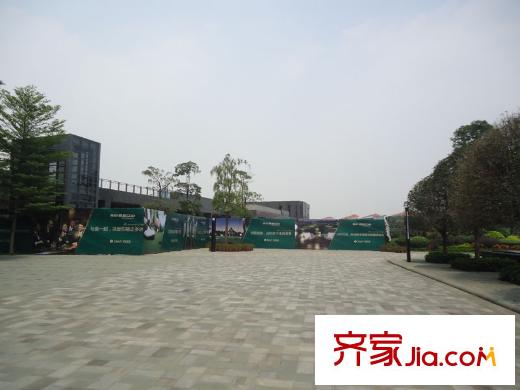 美的君蘭江山周邊配套 廣場 
