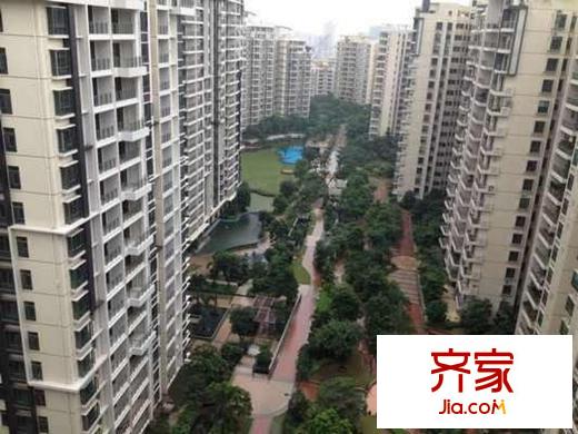 華夏新城小區(qū)實(shí)景2013-03-03
