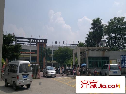 海逸錦繡藍(lán)灣旗峰小學(xué)