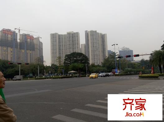 富豐君御項(xiàng)目周邊街道實(shí)景（2015-11-29）