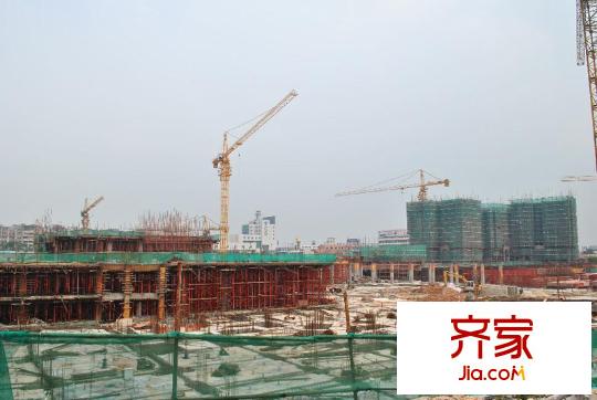 風(fēng)度廣場(chǎng)施工現(xiàn)場(chǎng)