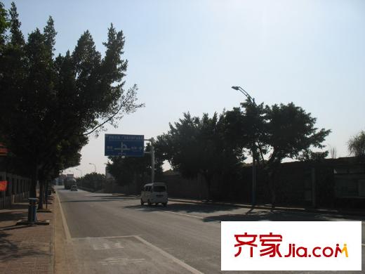 風(fēng)度廣場(chǎng)風(fēng)度國際廣場(chǎng)公交站馬路2010_11/01
