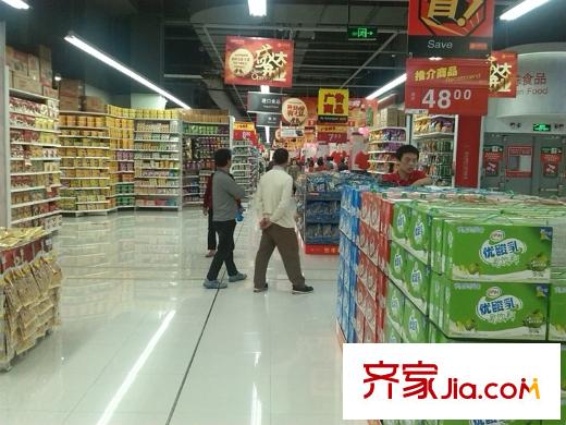 海倫堡?海匯廣場(chǎng)卜蜂蓮花超市