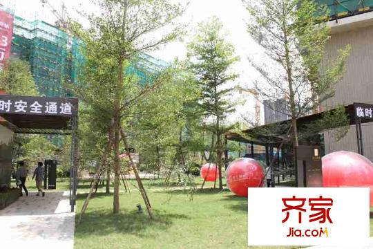 時(shí)代傾城園林實(shí)景（2014.7.5）