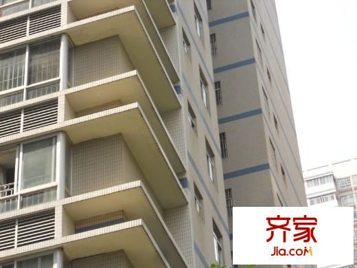 廣西軍區(qū)住宅小區(qū)外景圖師團(tuán)職干部住房小區(qū)