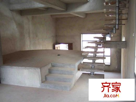 和美春天實(shí)景圖施工進(jìn)度（2010.05）