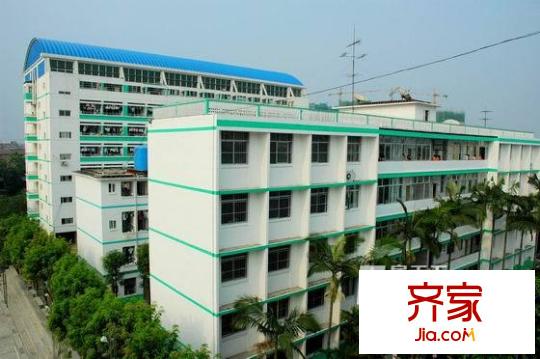 第四中等職業(yè)學(xué)校教職工宿舍外景圖2010420161537635[1]