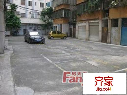 國營林場開發(fā)公司宿舍外景圖  