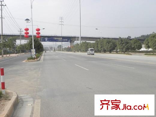水岸小筑配套圖小區(qū)前仙葫大道瑯東方向