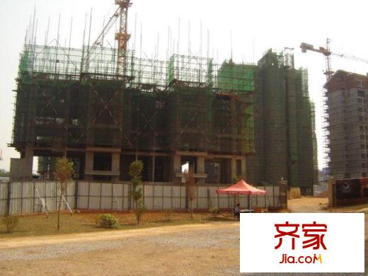 第一大道東方華府實景圖工程進(jìn)度(2010-03-09 )