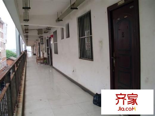 10+1商業(yè)廣場(chǎng)住宅外景圖 