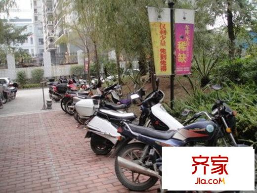 10+1商業(yè)廣場(chǎng)住宅外景圖 