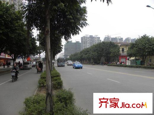 隆源國際公館配套圖項目前的北湖路