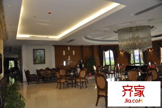 天昌東盟中央城營(yíng)銷中心大廳(2015-09-10)