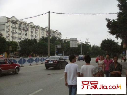 裕豐荔園項目沿街