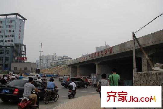 金色領(lǐng)域周邊道路（攝于2013-9）