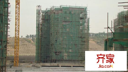 文萊御園5#樓工程進度 已封頂（2010-12）