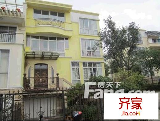 大自然獨(dú)棟別墅外景圖 2