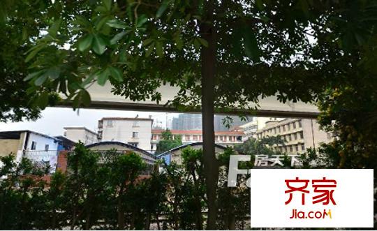 廣西華南烹飪專(zhuān)業(yè)學(xué)校宿舍外景圖